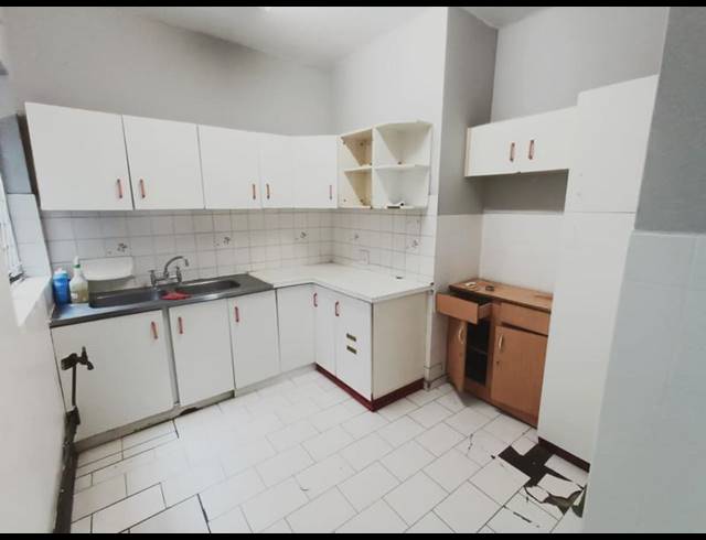 2 BEDROOM APARTMENT FOR SALE IN PIETERMARITZBURG CENTRAL